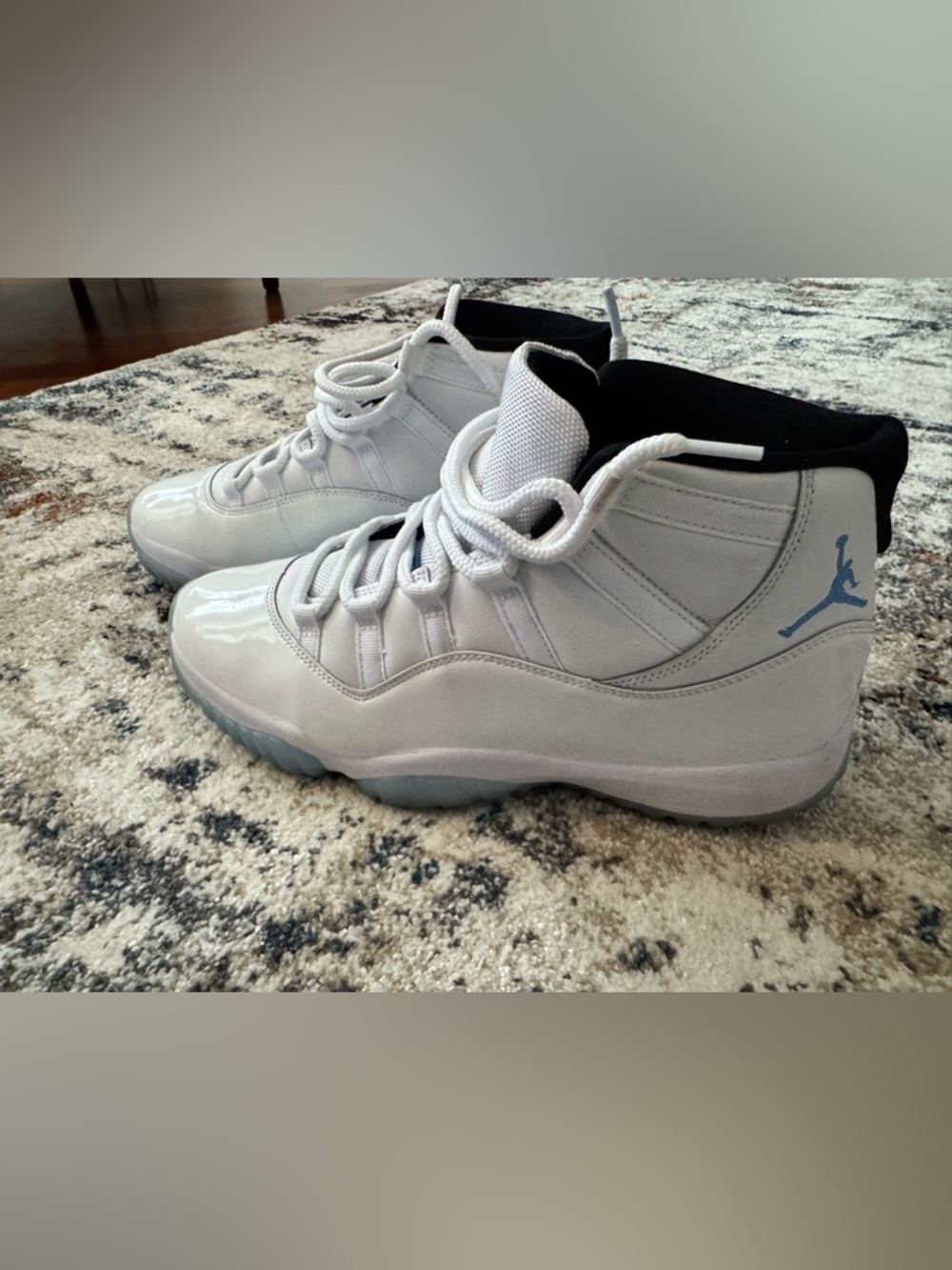 Nike Air Jordan 11 Retro “Legend Blue” Men’s Size 10.5